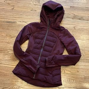 Lululemon Down for it all jacket. Size 4, great condition